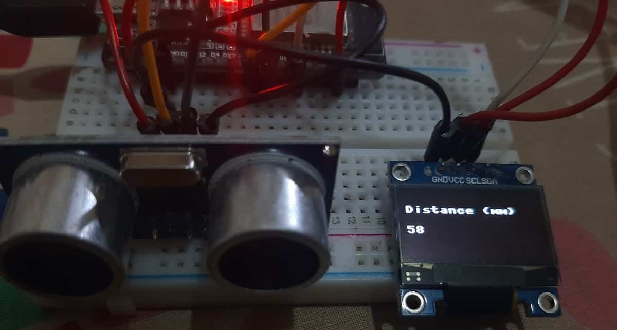 HC-SR04 Ultrasonic Sensor with ESP32 and ESP8266 using MicroPython OLED