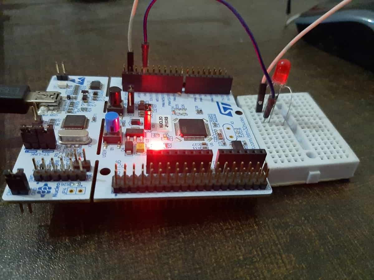 LED Interfacing with STM32 Nucleo with Arduino IDE