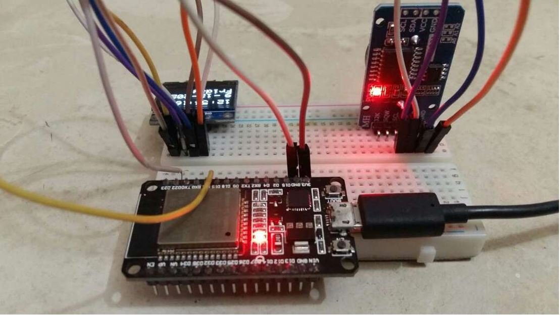 Esp Ds Based Real Time Clock Rtc On Oled Off