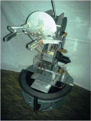 Humanoid Robotic Arm Using PIC Microcontroller