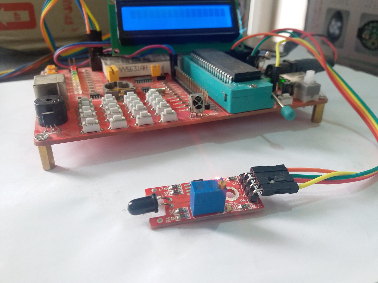 flame sensor circuit with pic microcontroller