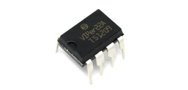 5PCS VIPer22A inline DIP-8 power management chip s4