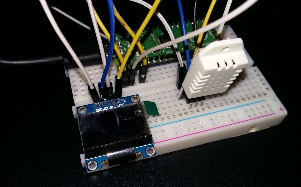 Raspberry Pi Pico with DHT22 and OLED