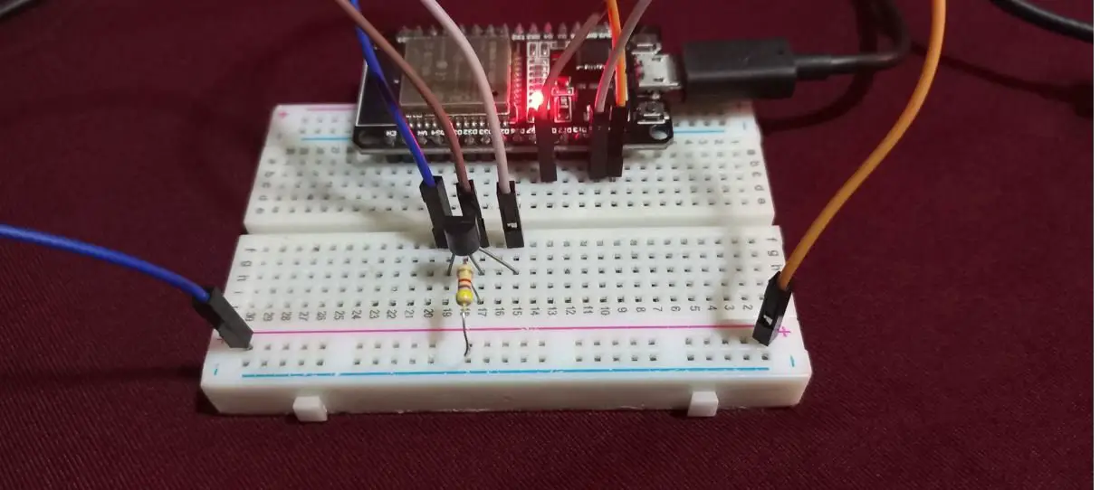 ESP32 with DS18B20 sensor