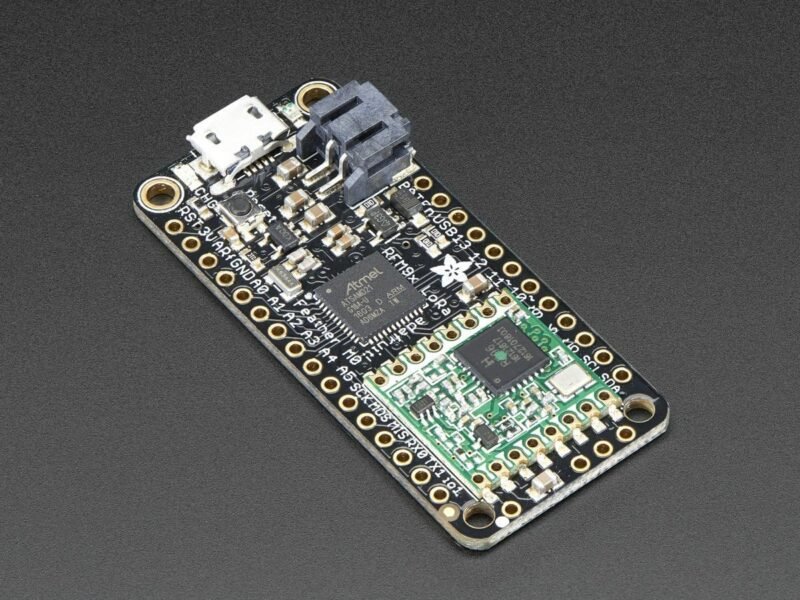 Adafruit Feather M0 with RFM95 LoRa radio 900 MHz