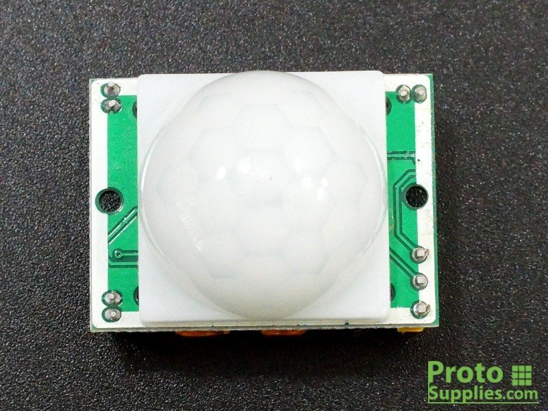 HC-SR501 PIR sensor top view showing Fresnel lens for 5V and 12V systems